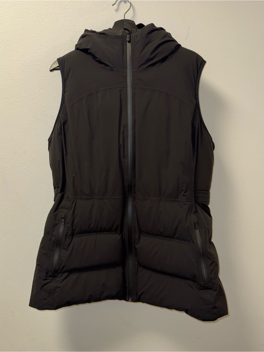 Lululemon Women's Black Full Zip Hooded Activewear Sleet Street Vest Size 14